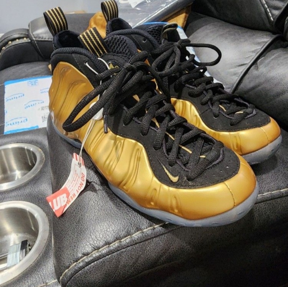 Nike foamposite size 7